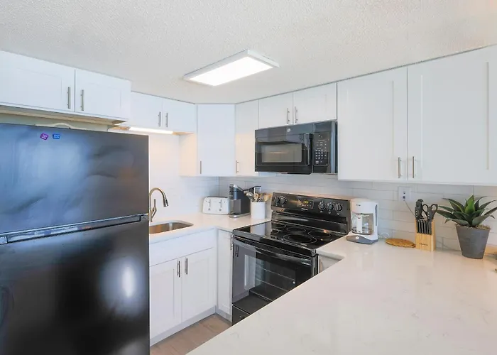 Island Winds East 705 Apartment
