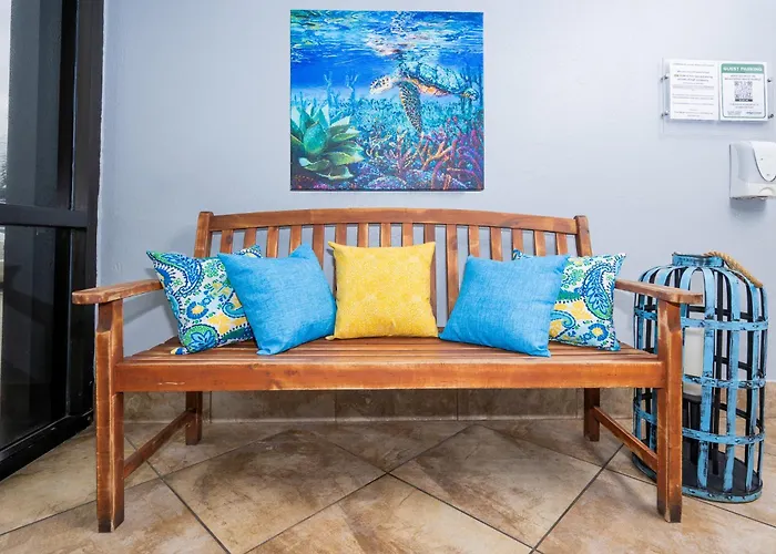 Island Winds East 705 Apartment