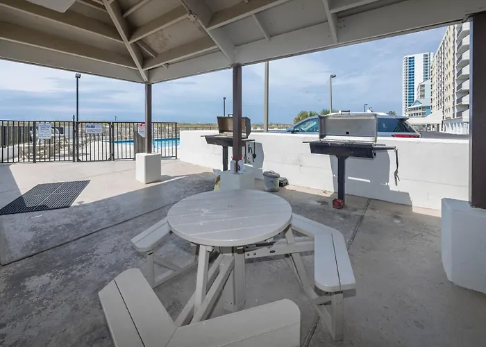 Island Winds East 705 Apartment *